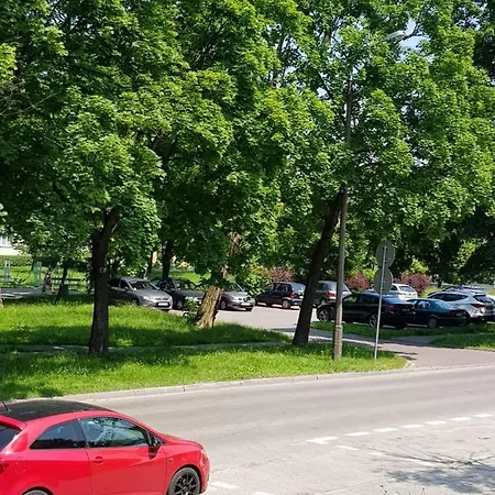 4 Hlonda Apartament